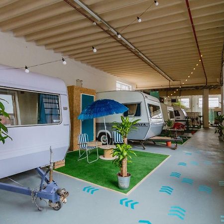 Towed Town Camping Бристол Екстериор снимка