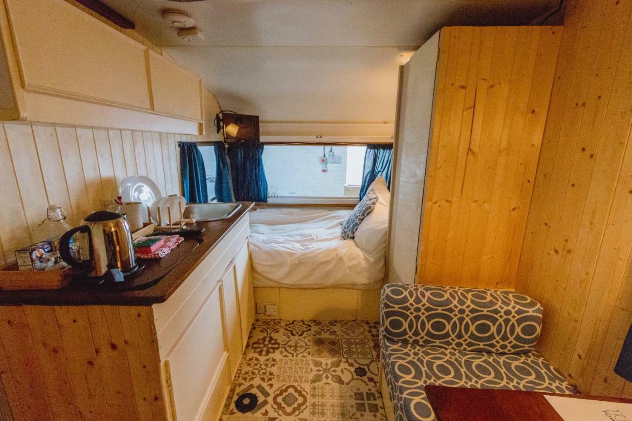 Towed Town Camping Бристол Екстериор снимка