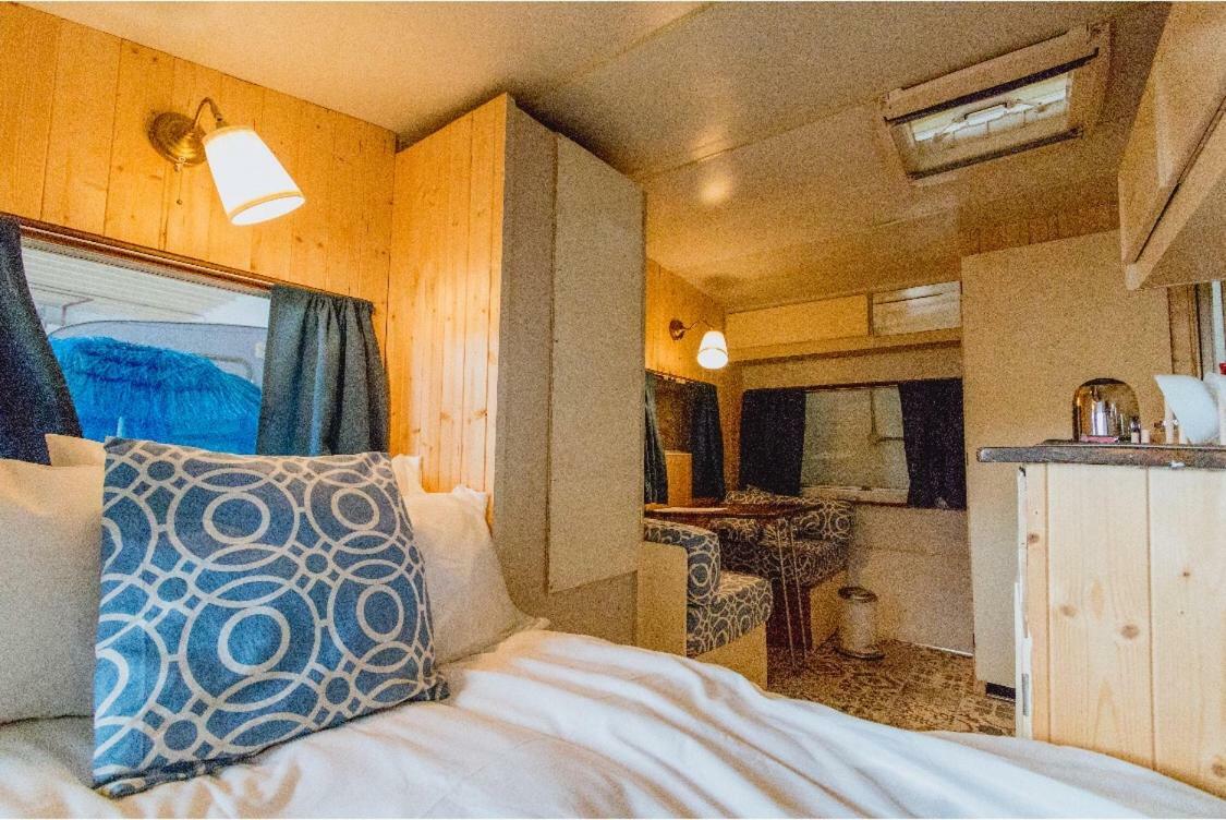 Towed Town Camping Бристол Екстериор снимка