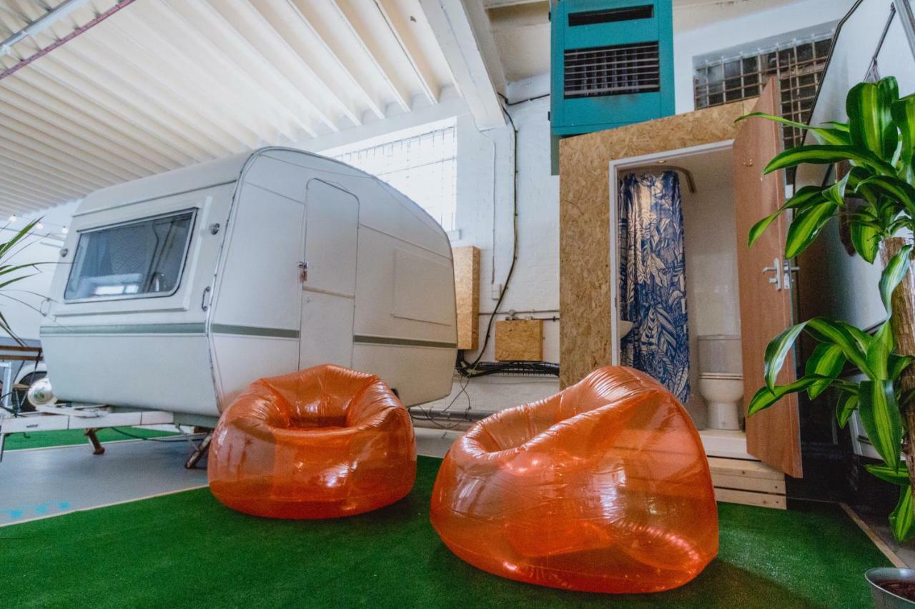 Towed Town Camping Бристол Екстериор снимка